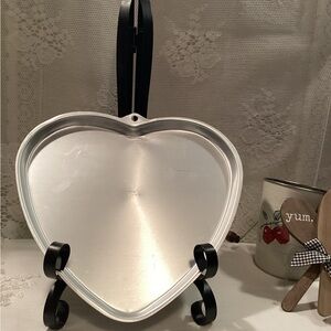 Wilton #2105-6203 Giant Heart Shaped Cookie Pan Valentines 12.5" x 12" x .75"